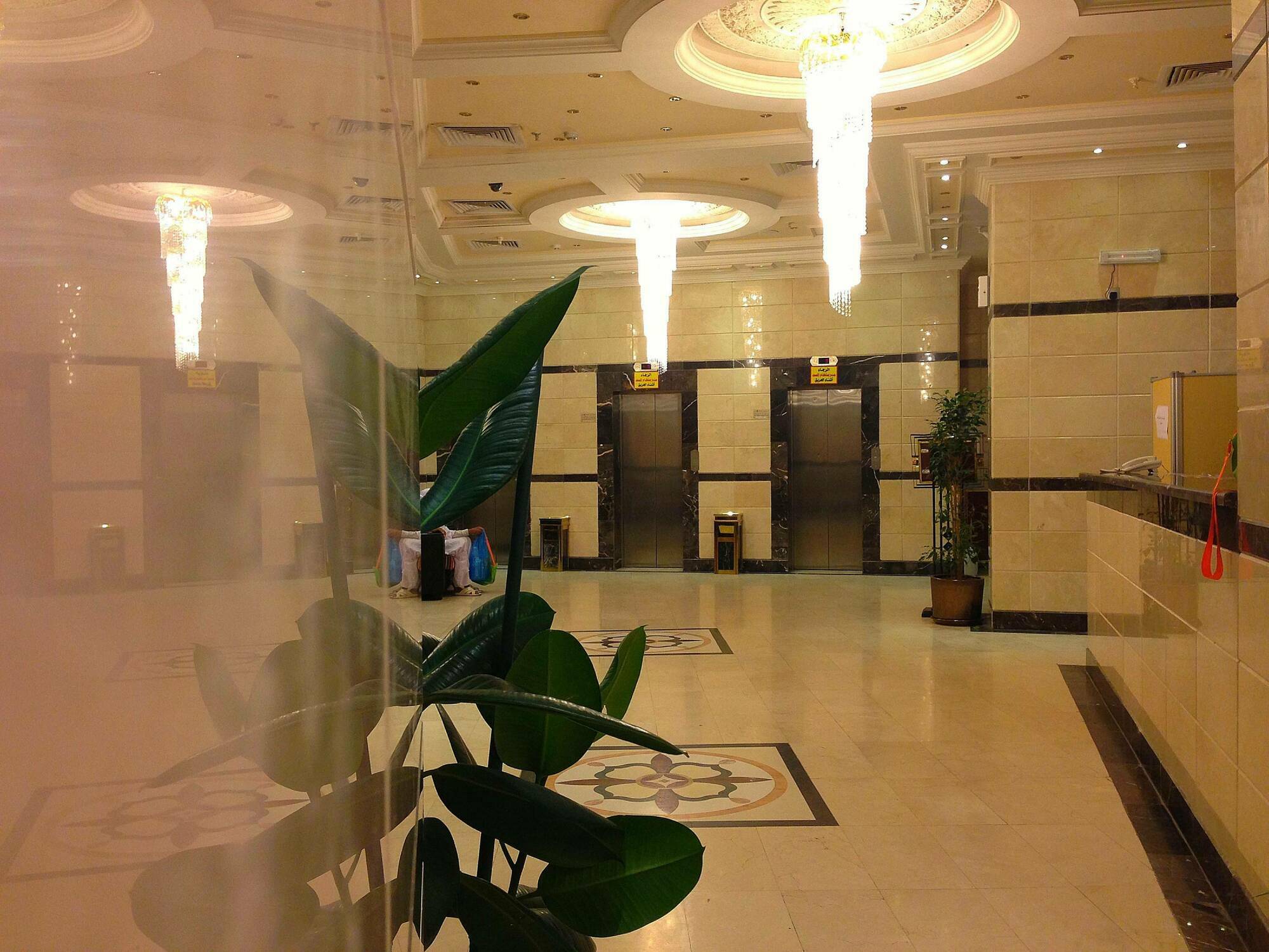 Qasr Al Azizia Hotel Mekka Exterior foto