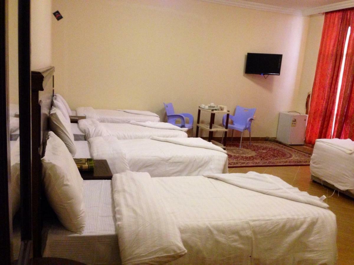 Qasr Al Azizia Hotel Mekka Zimmer foto